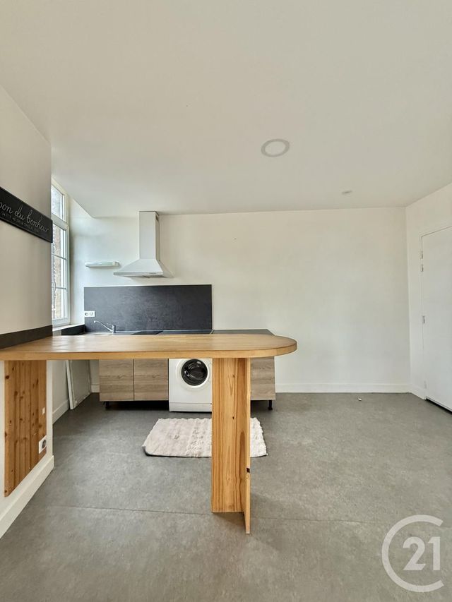 Appartement à louer - 2 pièces - 35 m2 - Moulins - 03 - AUVERGNE