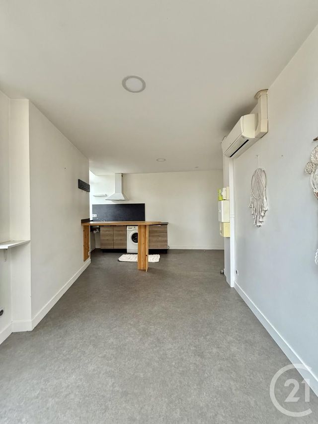 Appartement à louer - 2 pièces - 35 m2 - Moulins - 03 - AUVERGNE