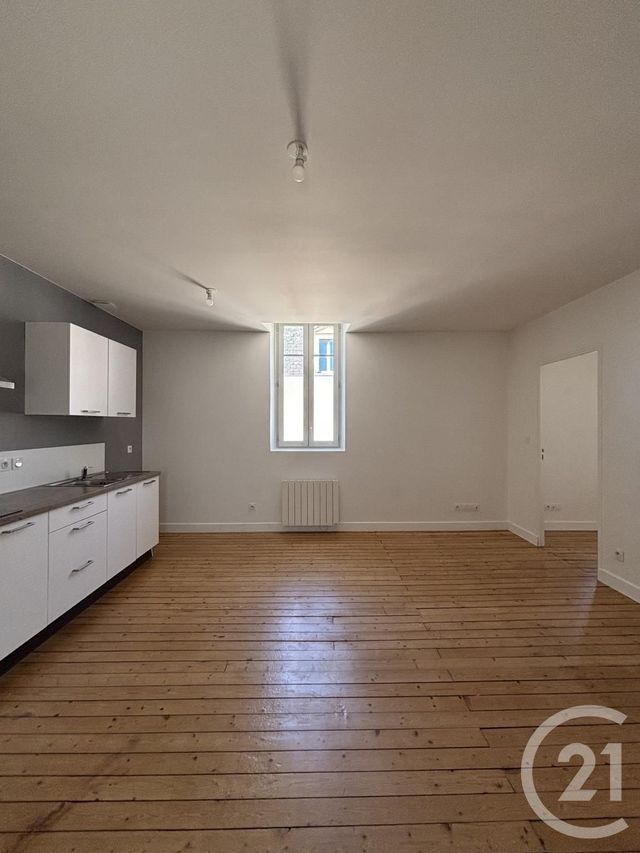 Appartement F2 à louer - 2 pièces - 42,20 m2 - Moulins - 03 - AUVERGNE