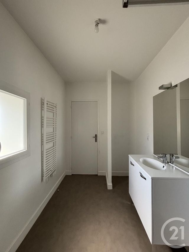 Appartement F2 à louer - 2 pièces - 42,20 m2 - Moulins - 03 - AUVERGNE