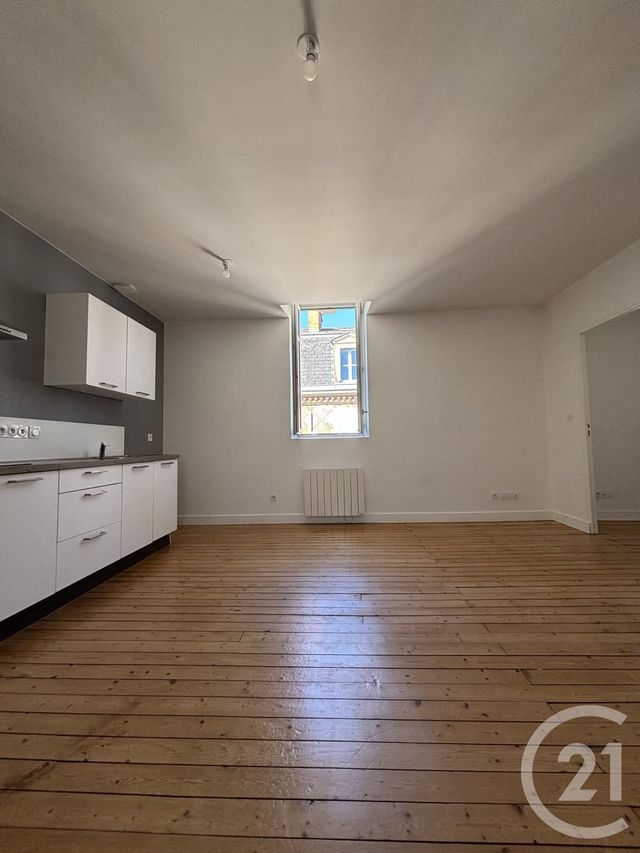 Appartement F2 à louer - 2 pièces - 42,20 m2 - Moulins - 03 - AUVERGNE