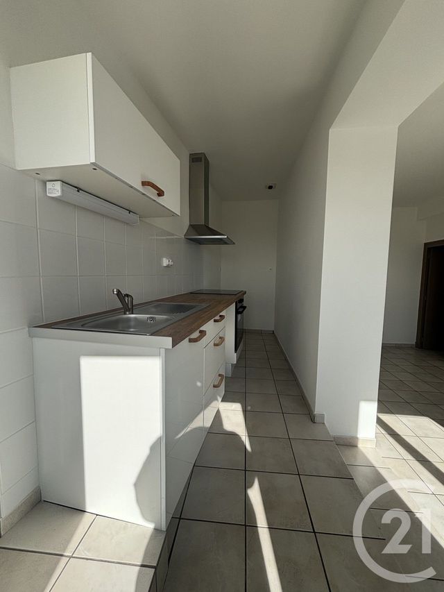Appartement F2 &agrave; louer - 2 pi&egrave;ces - 39,71 m2 - Moulins - 03 - AUVERGNE