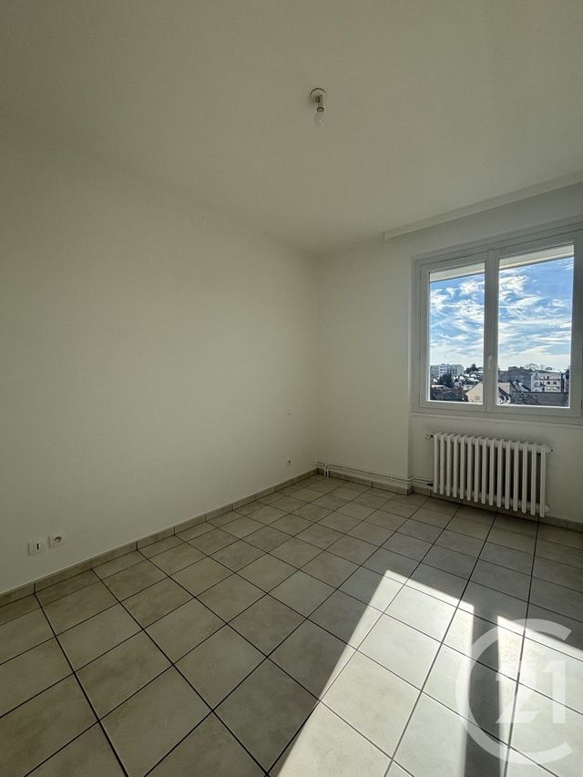 Appartement F2 &agrave; louer - 2 pi&egrave;ces - 39,71 m2 - Moulins - 03 - AUVERGNE