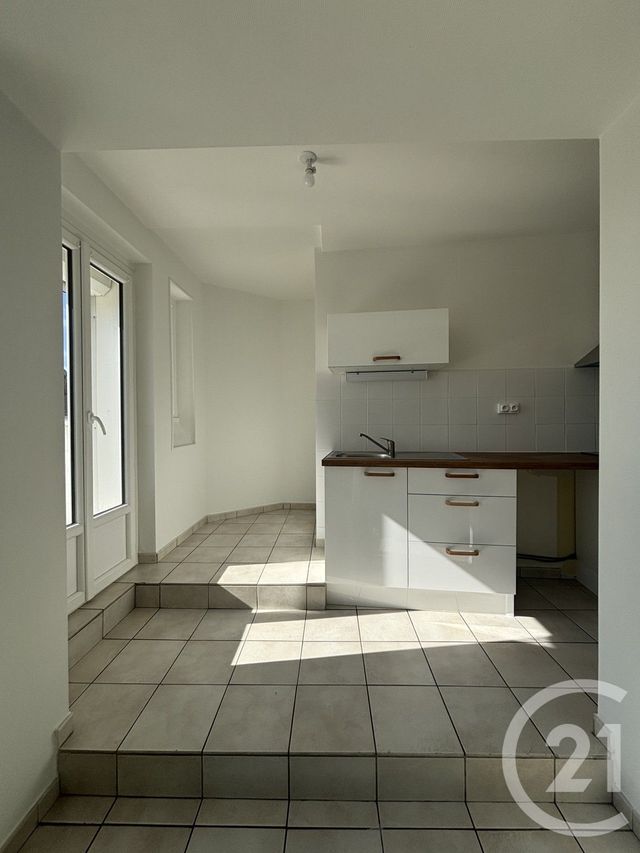 Appartement F2 &agrave; louer - 2 pi&egrave;ces - 39,71 m2 - Moulins - 03 - AUVERGNE