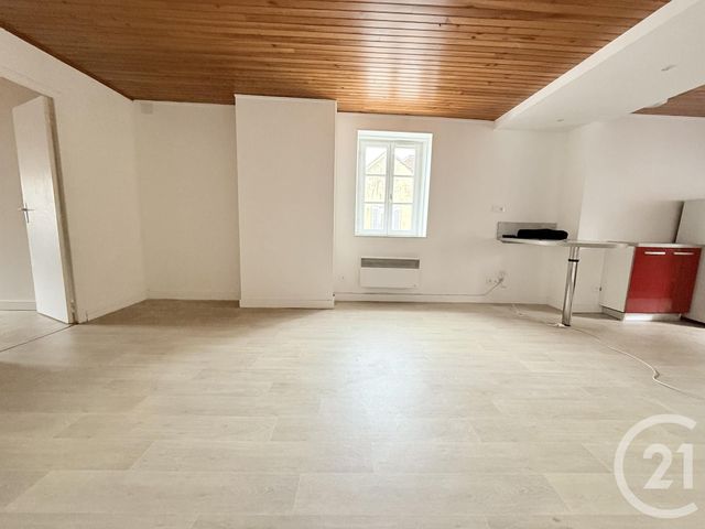 Appartement F2 &agrave; louer - 2 pi&egrave;ces - 44 m2 - Moulins - 03 - AUVERGNE