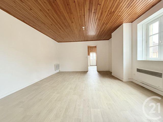 Appartement F2 &agrave; louer - 2 pi&egrave;ces - 44 m2 - Moulins - 03 - AUVERGNE