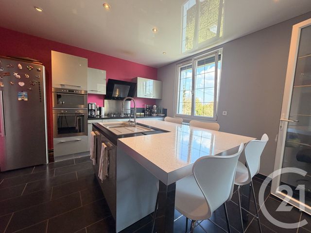 Maison &agrave; vendre - 8 pi&egrave;ces - 164,90 m2 - Neuvy - 03 - AUVERGNE