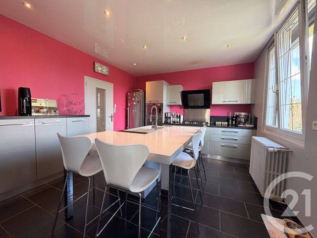 Maison &agrave; vendre - 8 pi&egrave;ces - 164,90 m2 - Neuvy - 03 - AUVERGNE