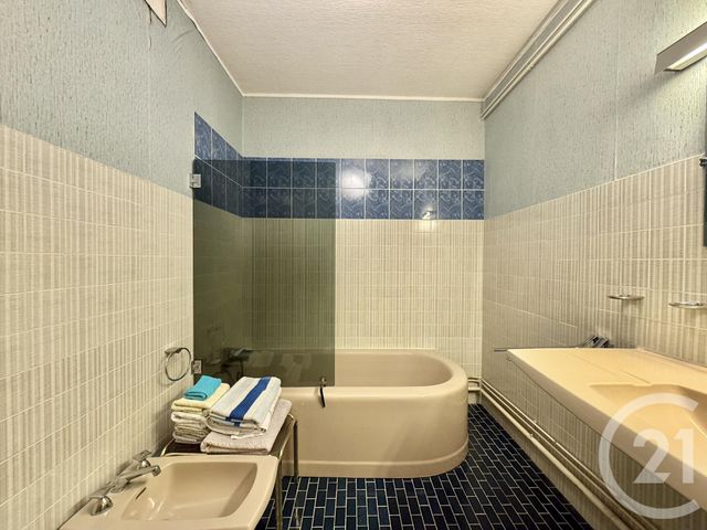 Appartement F5 &agrave; vendre - 5 pi&egrave;ces - 110 m2 - Moulins - 03 - AUVERGNE