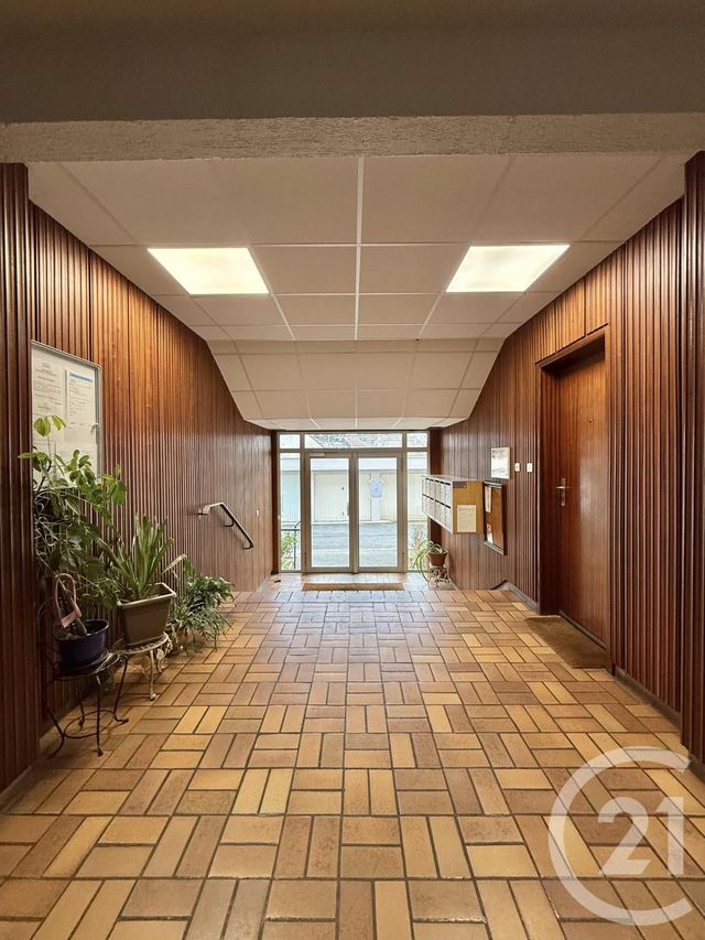 Appartement F5 &agrave; vendre - 5 pi&egrave;ces - 110 m2 - Moulins - 03 - AUVERGNE