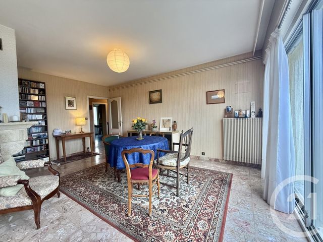 Appartement F5 &agrave; vendre - 5 pi&egrave;ces - 110 m2 - Moulins - 03 - AUVERGNE