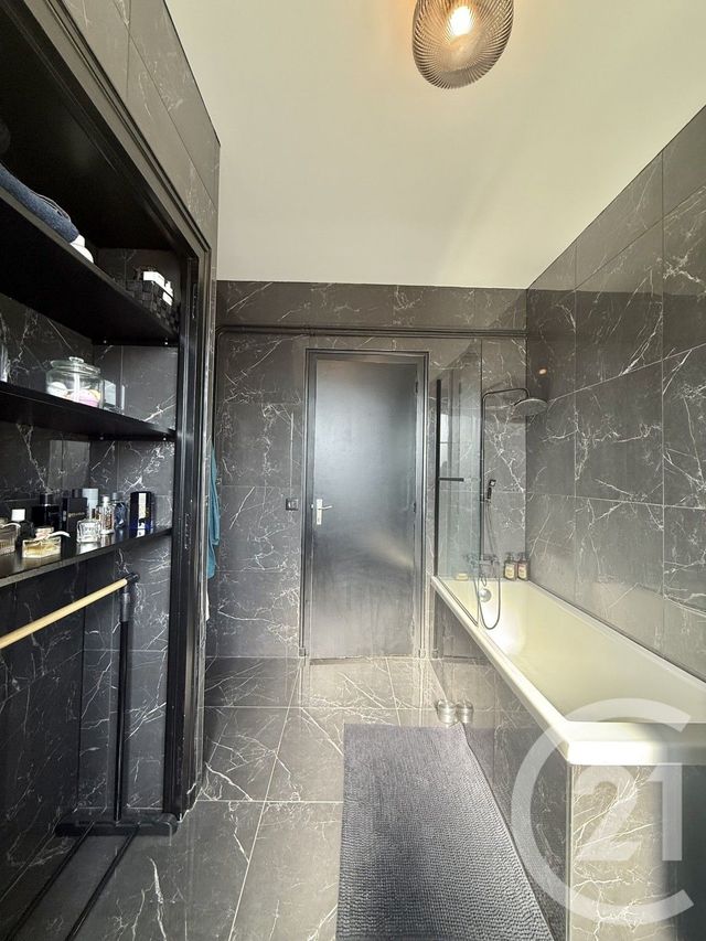 Appartement &agrave; vendre - 4 pi&egrave;ces - 100 m2 - Moulins - 03 - AUVERGNE