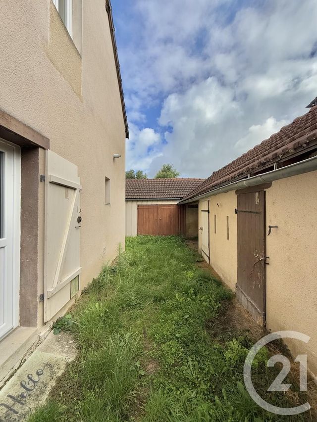 Maison &agrave; louer - 4 pi&egrave;ces - 85,19 m2 - Dornes - 58 - BOURGOGNE