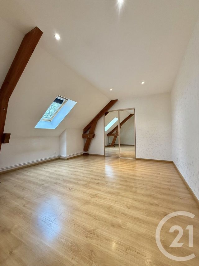 Maison &agrave; louer - 7 pi&egrave;ces - 201,60 m2 - Toulon Sur Allier - 03 - AUVERGNE