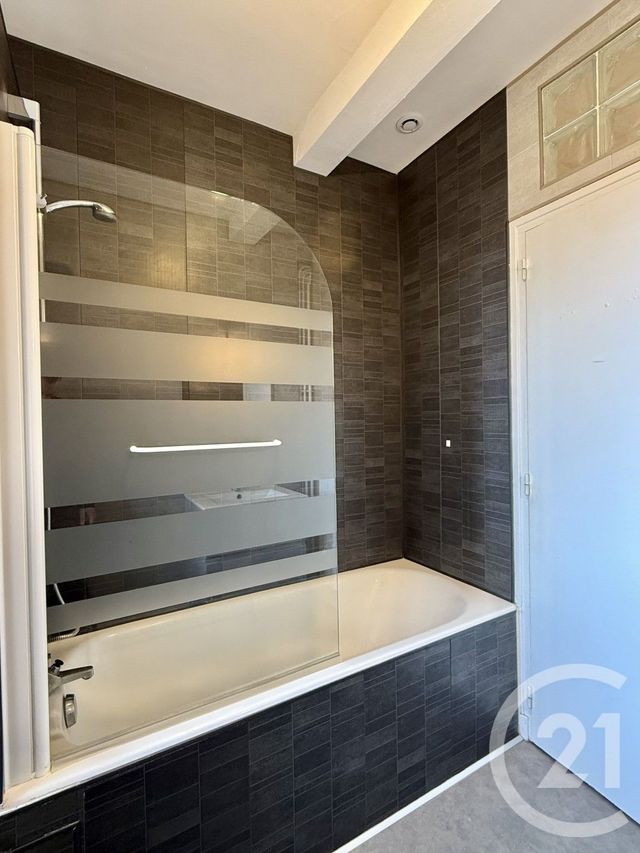 Appartement T3 &agrave; vendre - 3 pi&egrave;ces - 81,71 m2 - Yzeure - 03 - AUVERGNE