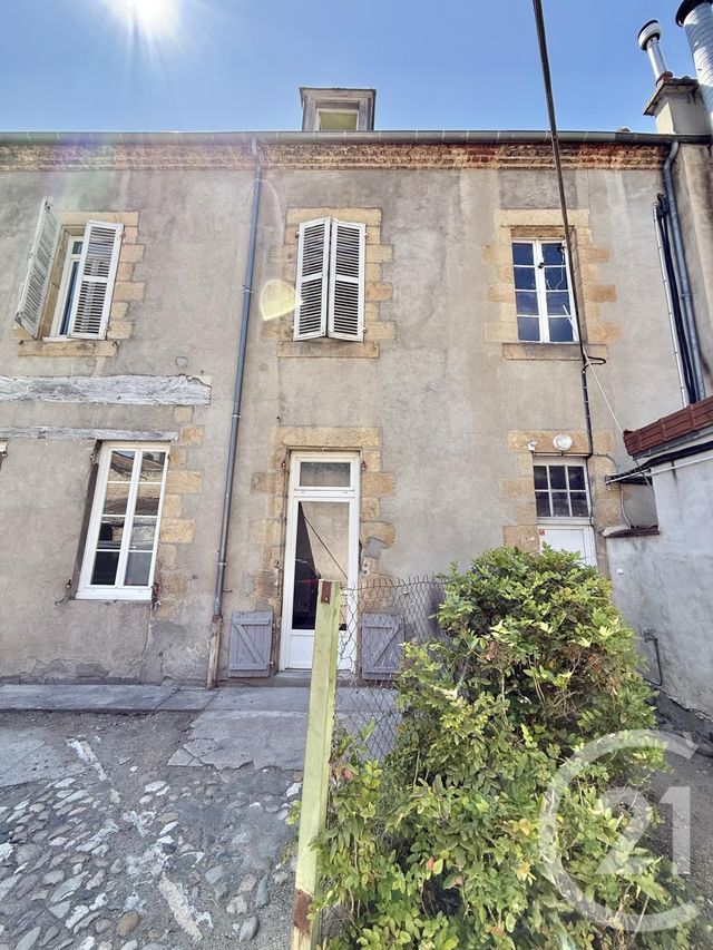 Appartement F3 &agrave; louer - 3 pi&egrave;ces - 68,24 m2 - Moulins - 03 - AUVERGNE