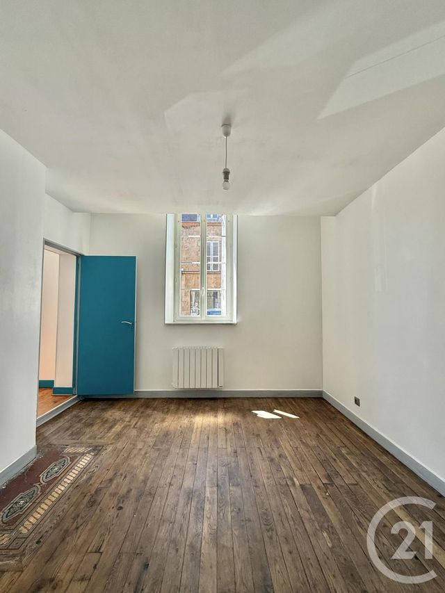 Appartement F3 &agrave; louer - 3 pi&egrave;ces - 68,24 m2 - Moulins - 03 - AUVERGNE