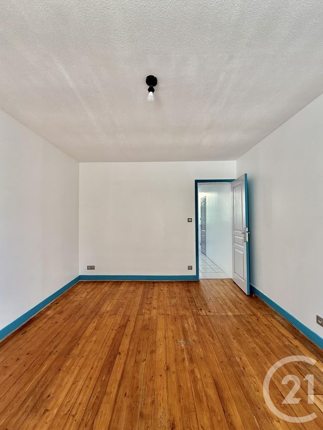 Appartement F3 &agrave; louer - 3 pi&egrave;ces - 68,24 m2 - Moulins - 03 - AUVERGNE