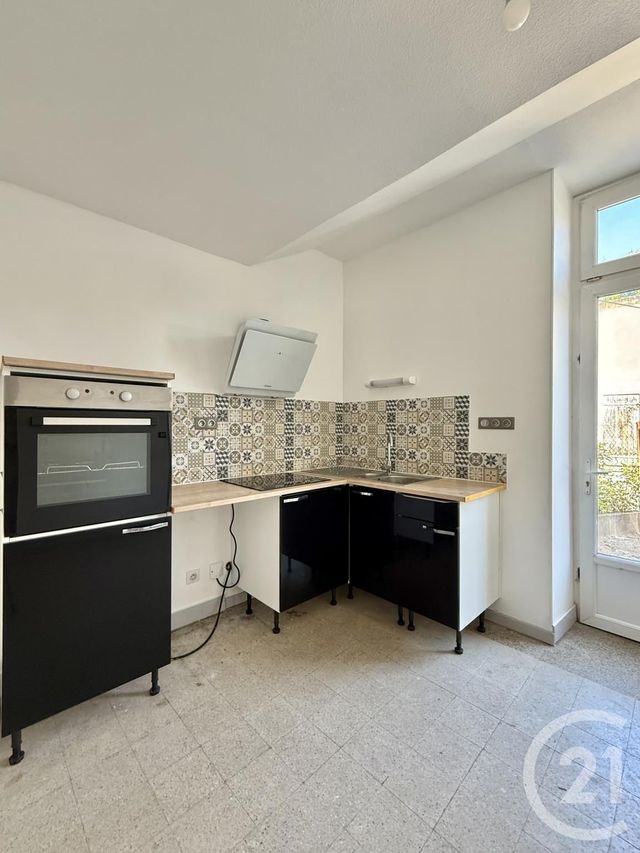 Appartement F3 &agrave; louer - 3 pi&egrave;ces - 68,24 m2 - Moulins - 03 - AUVERGNE