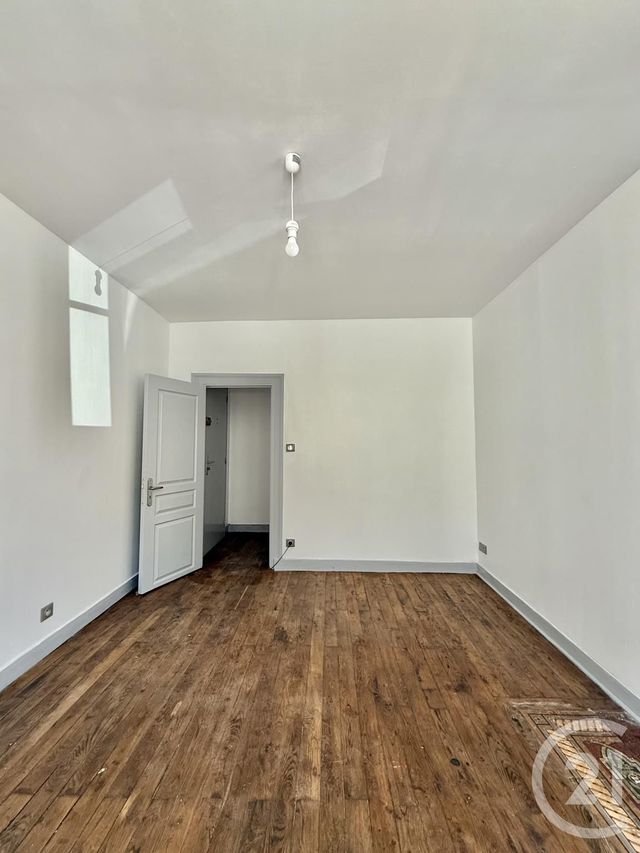 Appartement F3 &agrave; louer - 3 pi&egrave;ces - 68,24 m2 - Moulins - 03 - AUVERGNE