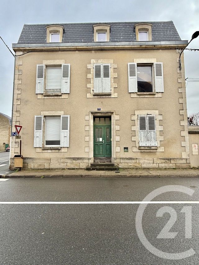 Appartement F4 &agrave; louer - 4 pi&egrave;ces - 119,51 m2 - Moulins - 03 - AUVERGNE