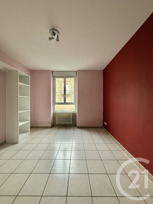 Appartement F4 &agrave; louer - 4 pi&egrave;ces - 119,51 m2 - Moulins - 03 - AUVERGNE