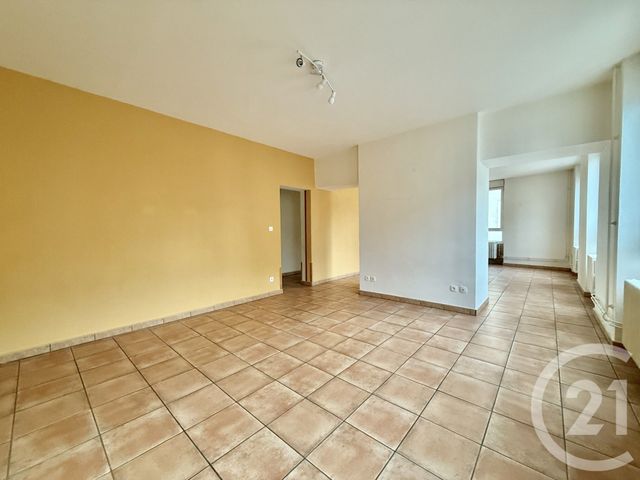 Appartement F4 &agrave; louer - 4 pi&egrave;ces - 119,51 m2 - Moulins - 03 - AUVERGNE