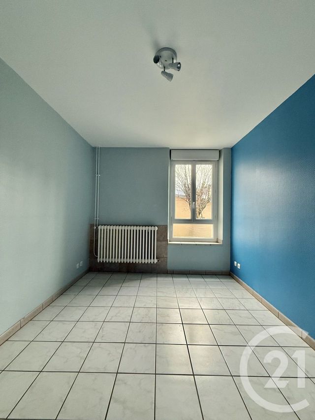 Appartement F4 &agrave; louer - 4 pi&egrave;ces - 119,51 m2 - Moulins - 03 - AUVERGNE