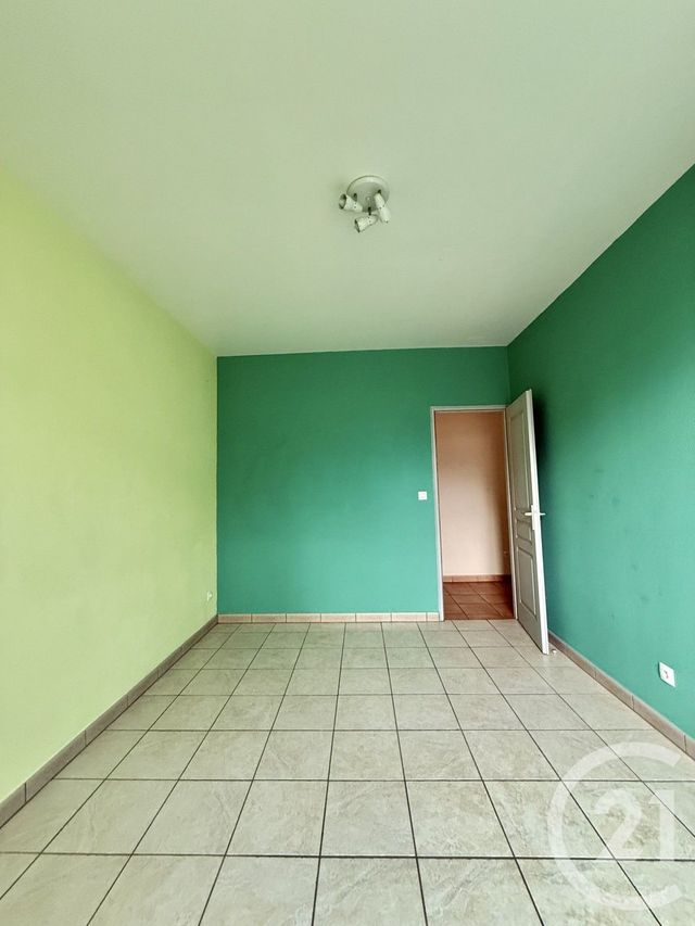 Appartement F4 &agrave; louer - 4 pi&egrave;ces - 119,51 m2 - Moulins - 03 - AUVERGNE