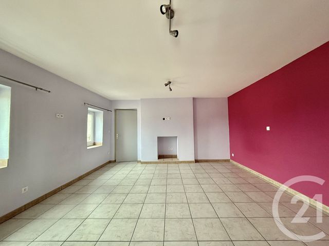 Appartement F2 &agrave; louer - 2 pi&egrave;ces - 60,12 m2 - Moulins - 03 - AUVERGNE
