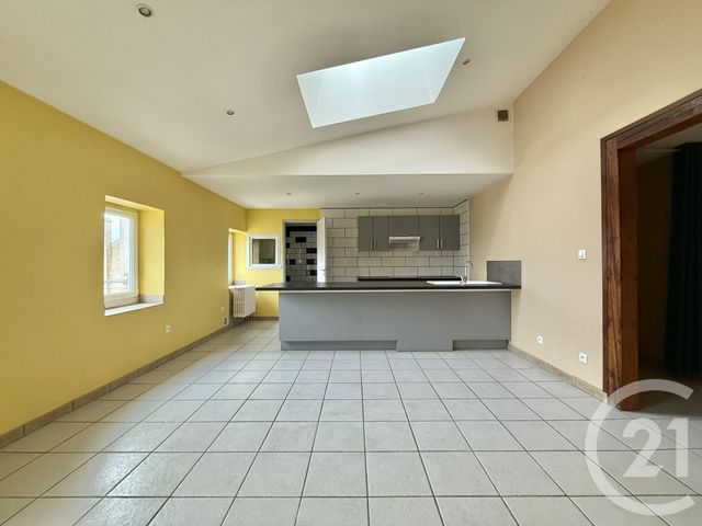 Appartement F2 &agrave; louer - 2 pi&egrave;ces - 60,12 m2 - Moulins - 03 - AUVERGNE