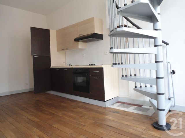 Appartement F4 &agrave; louer - 4 pi&egrave;ces - 119 m2 - Moulins - 03 - AUVERGNE