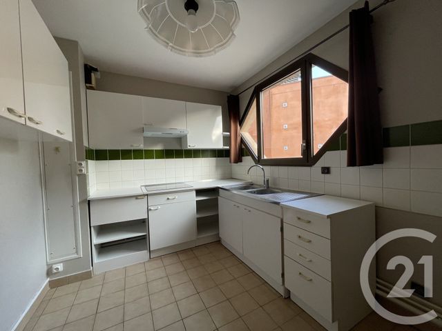 Appartement F3 &agrave; louer - 3 pi&egrave;ces - 76,42 m2 - Moulins - 03 - AUVERGNE