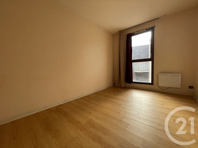 Appartement F3 &agrave; louer - 3 pi&egrave;ces - 76,42 m2 - Moulins - 03 - AUVERGNE