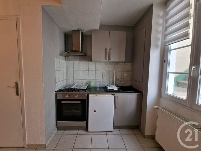 Appartement F1 &agrave; louer - 1 pi&egrave;ce - 34 m2 - Moulins - 03 - AUVERGNE