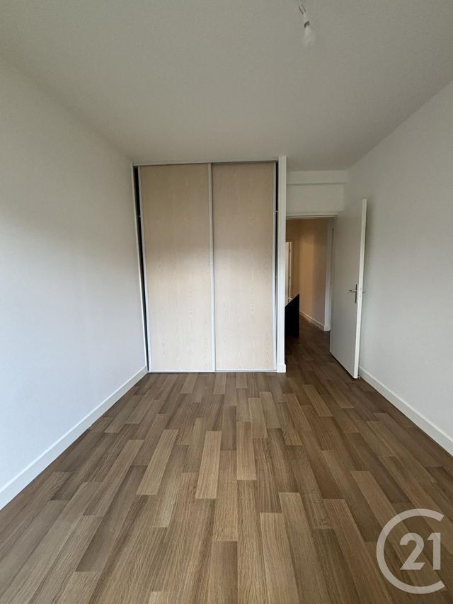 Appartement &agrave; louer - 3 pi&egrave;ces - 96,26 m2 - Moulins - 03 - AUVERGNE