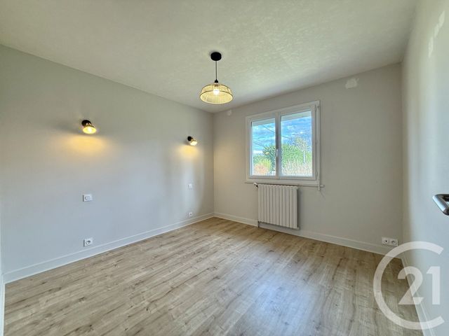 Maison &agrave; louer - 4 pi&egrave;ces - 96,75 m2 - Yzeure - 03 - AUVERGNE