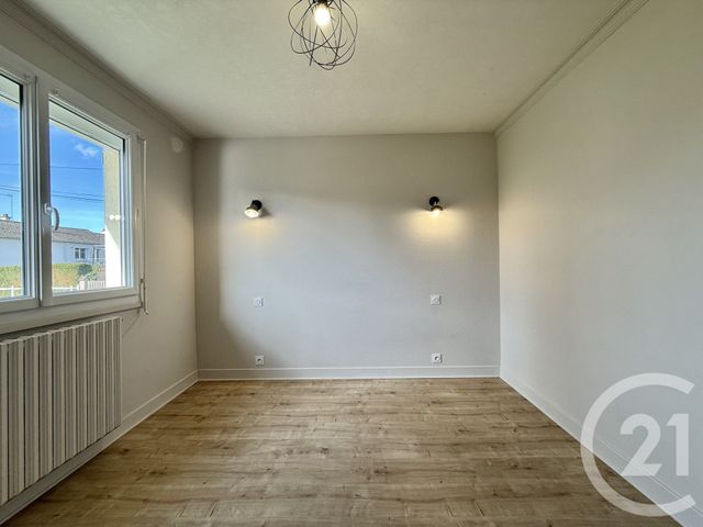 Maison &agrave; louer - 4 pi&egrave;ces - 96,75 m2 - Yzeure - 03 - AUVERGNE