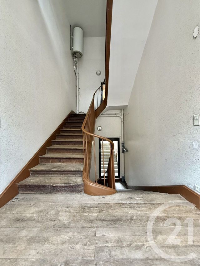 Appartement F2 &agrave; louer - 2 pi&egrave;ces - 44,95 m2 - Moulins - 03 - AUVERGNE