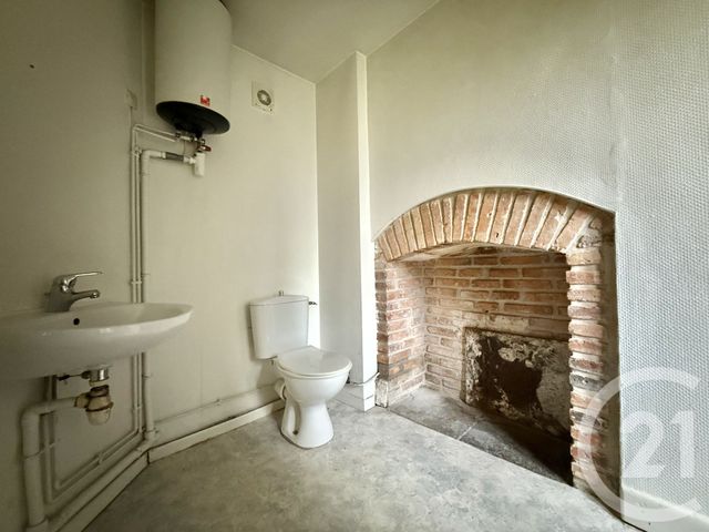 Local commercial à louer - 62.0 m2 - 03 - Allier