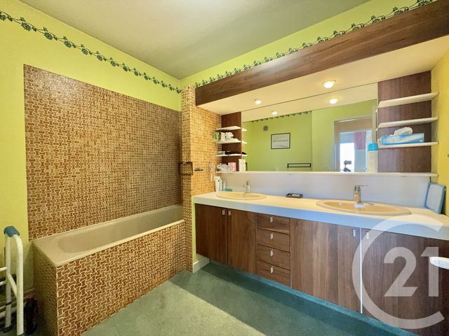 Appartement F5 &agrave; vendre - 5 pi&egrave;ces - 113,86 m2 - Moulins - 03 - AUVERGNE