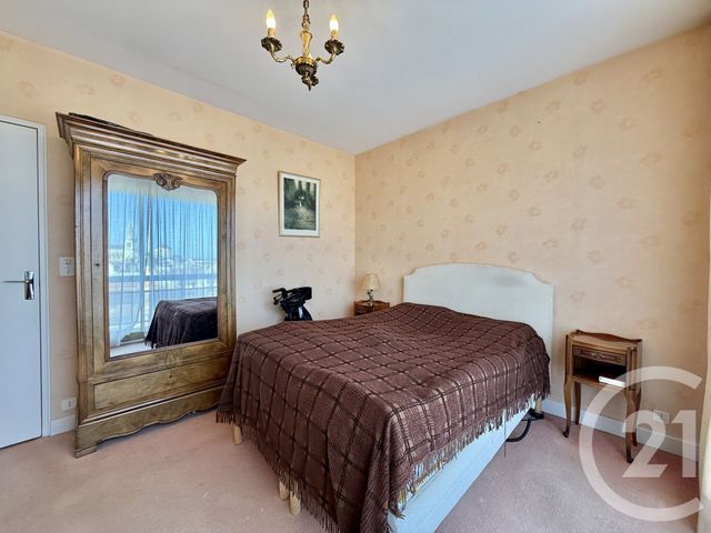 Appartement F5 &agrave; vendre - 5 pi&egrave;ces - 113,86 m2 - Moulins - 03 - AUVERGNE