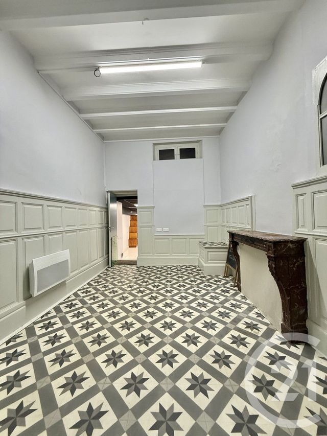 Local commercial à louer - 209.0 m2 - 03 - Allier