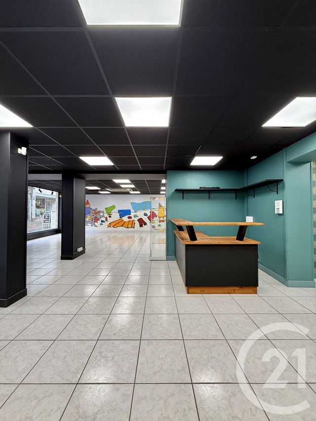 Local commercial à louer - 209.0 m2 - 03 - Allier