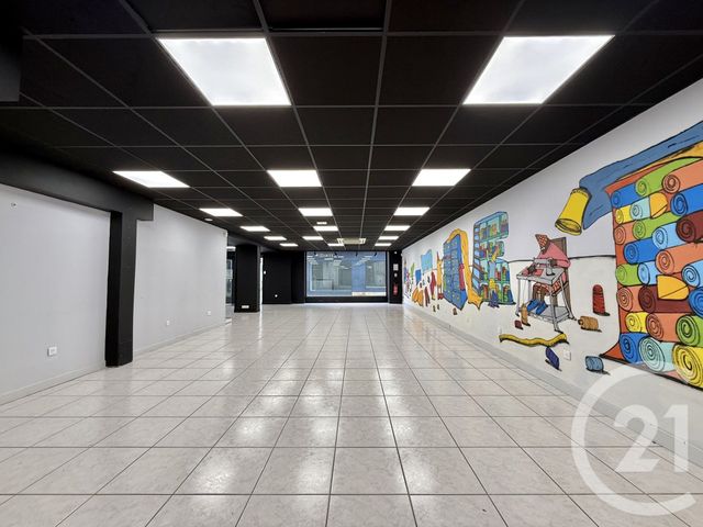 Local commercial à louer - 209.0 m2 - 03 - Allier