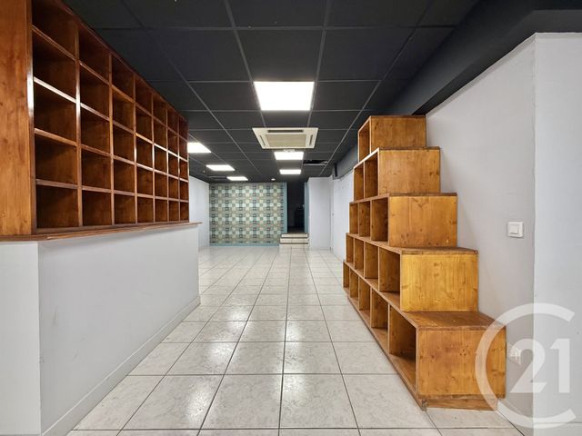 Local commercial à louer - 209.0 m2 - 03 - Allier