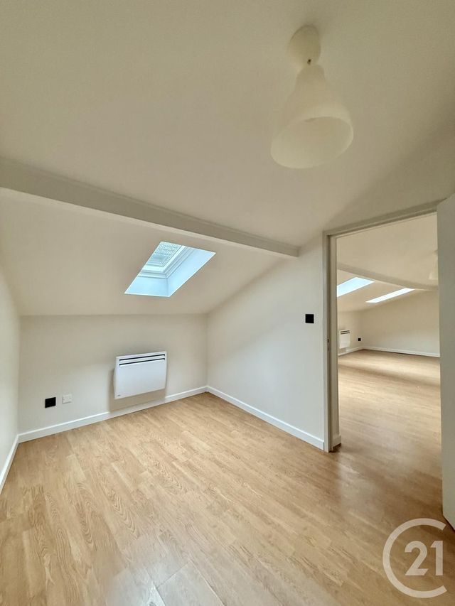 Appartement &agrave; louer - 2 pi&egrave;ces - 46,64 m2 - Moulins - 03 - AUVERGNE