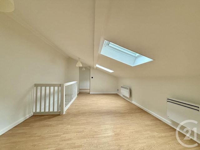 Appartement &agrave; louer - 2 pi&egrave;ces - 46,64 m2 - Moulins - 03 - AUVERGNE