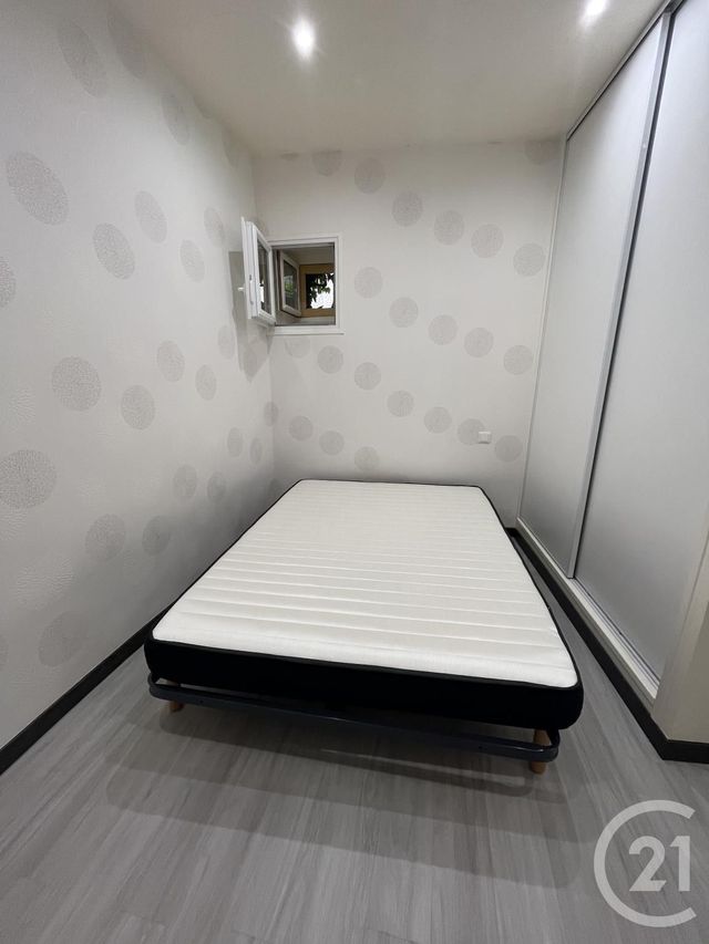 Appartement F2 &agrave; louer - 2 pi&egrave;ces - 34,82 m2 - Moulins - 03 - AUVERGNE