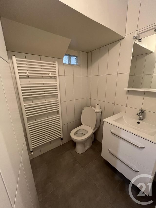 Appartement F2 &agrave; louer - 2 pi&egrave;ces - 34,82 m2 - Moulins - 03 - AUVERGNE